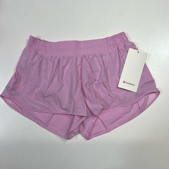 NWT Lululemon Hotty Hot Low Rise Shorts 2.5” Lined Vitapink Women’s Size 8